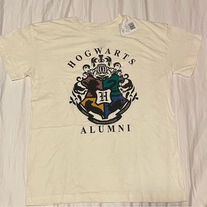 Hogwarts Alumni Short Sleeve Shirt NWT